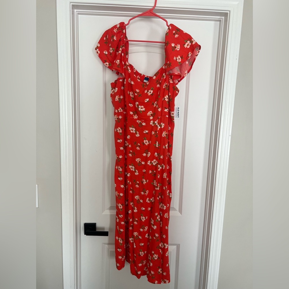 Old Navy Flutter-Sleeve Crepe Midi Dress - Picture 5 of 6